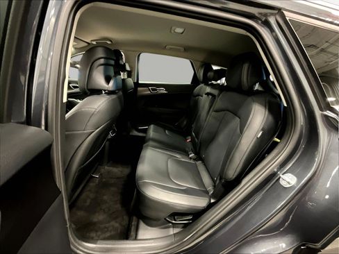 Certified 2025 Kia Sportage EX AWD/4WD image 22