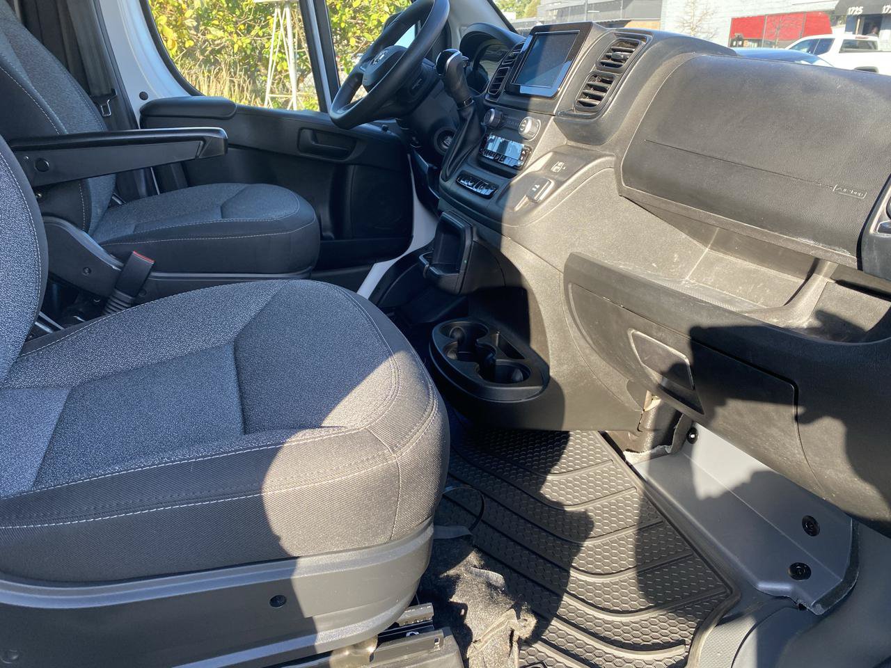 Used 2025 RAM ProMaster 3500 w/ Convenience Group FWD image 21