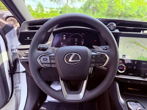 Used 2025 Lexus RZ 300e w/ Accessory Package (Z1) FWD image 22