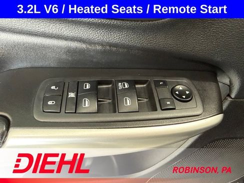 Used 2020 Jeep Cherokee Latitude AWD/4WD image 19