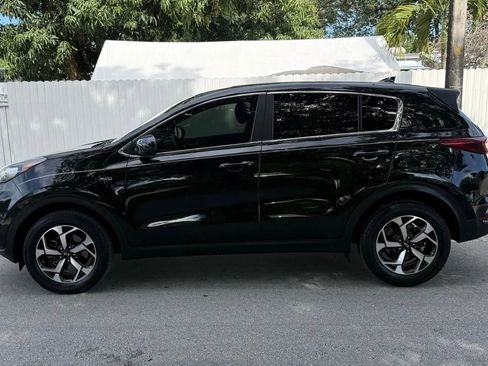 Used 2020 Kia Sportage LX image 3
