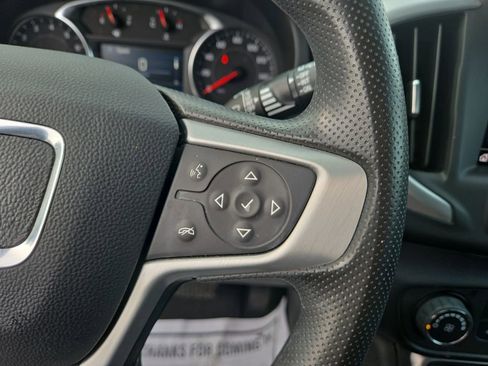 Used 2023 GMC Terrain SLE image 24