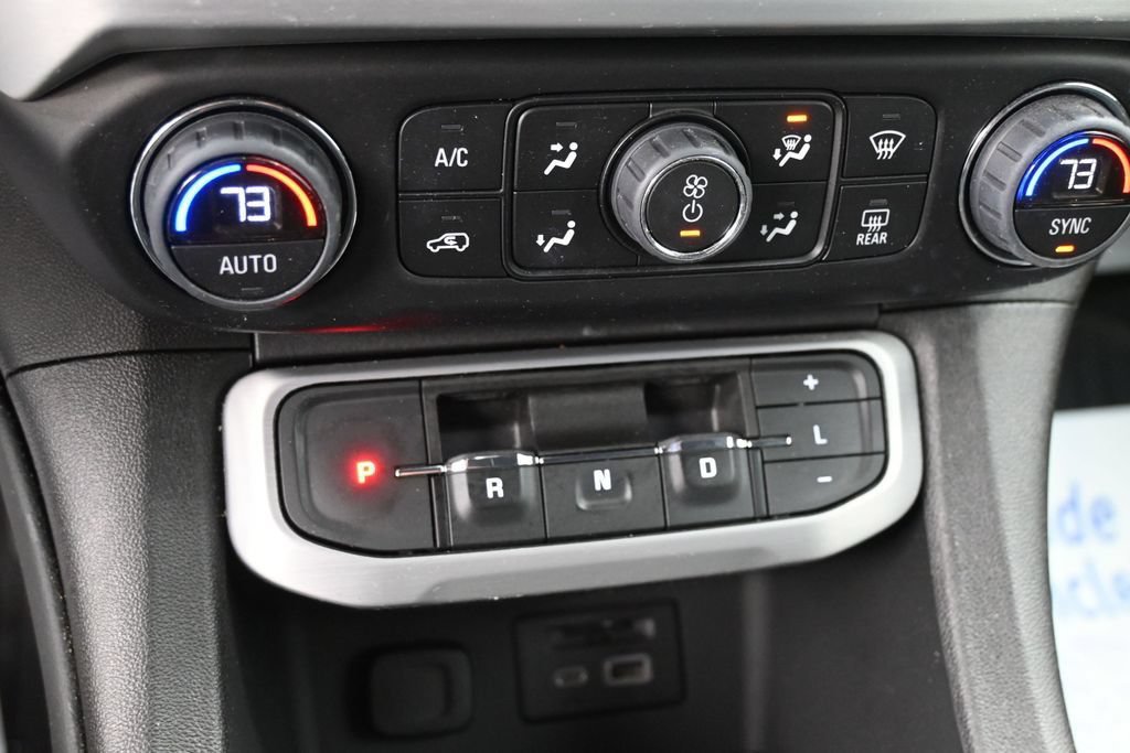 Used 2023 GMC Acadia SLE w/ Driver Convenience Package FWD image 33