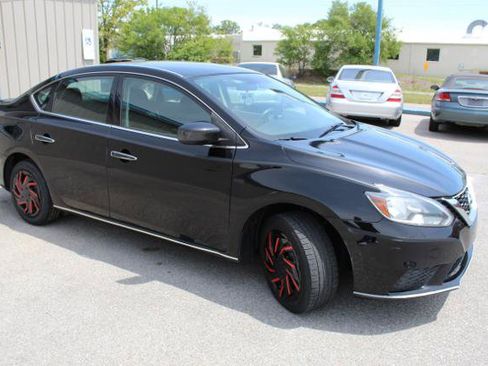 Used 2016 Nissan Sentra S FWD image 8