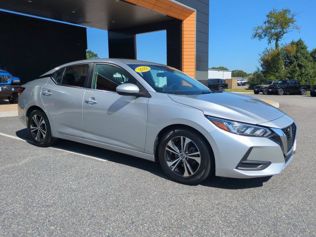 Used 2022 Nissan Sentra SV FWD image 2