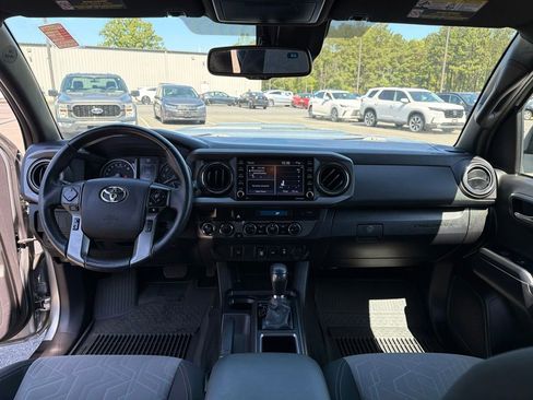 Used 2023 Toyota Tacoma TRD Sport AWD/4WD image 8