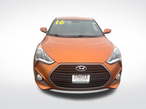 Used 2016 Hyundai Veloster Turbo image 12