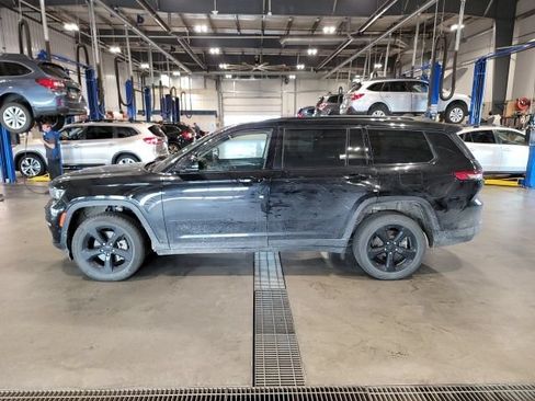 Used 2023 Jeep Grand Cherokee L Limited w/ Luxury Tech Group II AWD/4WD image 4