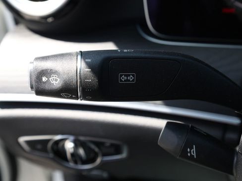 Used 2022 Mercedes-Benz E 350 Sedan w/ Exterior Lighting Package image 41