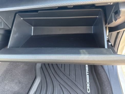 Certified 2025 Subaru Crosstrek 2.5i Limited w/ Crosstrek Mirror Package image 13