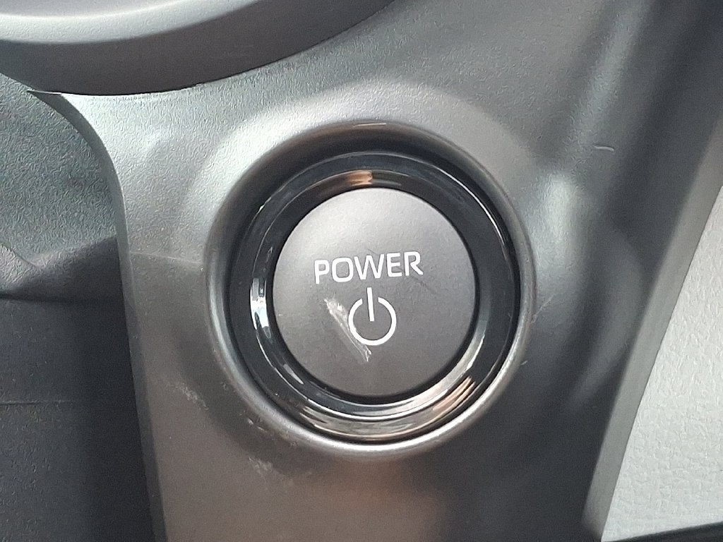 Used 2026 Toyota Sienna XLE FWD image 29