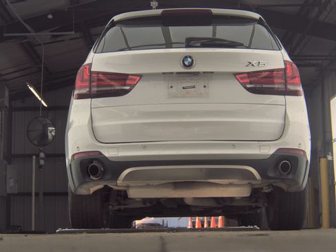 Used 2017 BMW X5 xDrive35i AWD/4WD image 10
