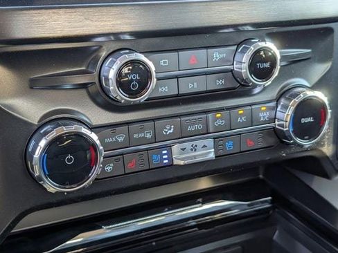 New 2026 Ford F250 Lariat w/ Black Appearance Package image 17