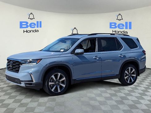 New 2025 Honda Pilot Touring image 5