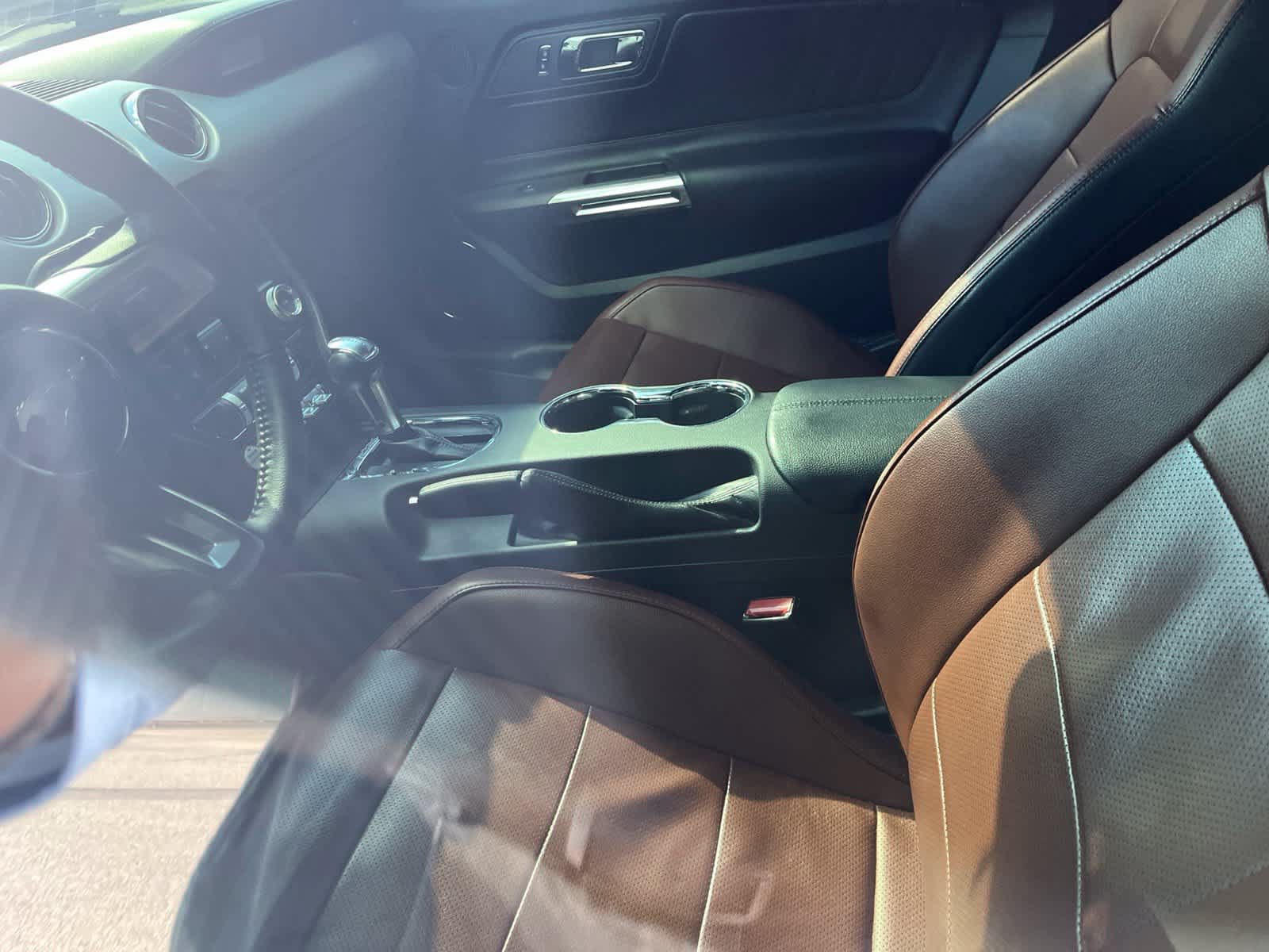 Used 2015 Ford Mustang Premium RWD image 29