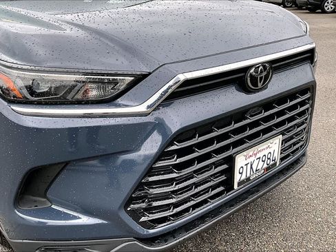 Certified 2025 Toyota Grand Highlander XLE image 29