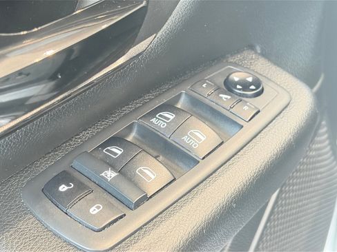 Used 2021 RAM 1500 Big Horn w/ Built-to-serve Edition AWD/4WD image 13
