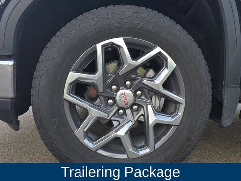 Used 2024 GMC Sierra 1500 SLT w/ SLT Premium Plus Package AWD/4WD image 11