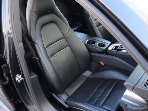 Used 2018 Porsche Panamera 4S w/ Premium Package Plus AWD/4WD image 33