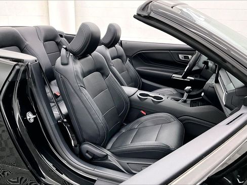 Used 2024 Ford Mustang Premium image 6