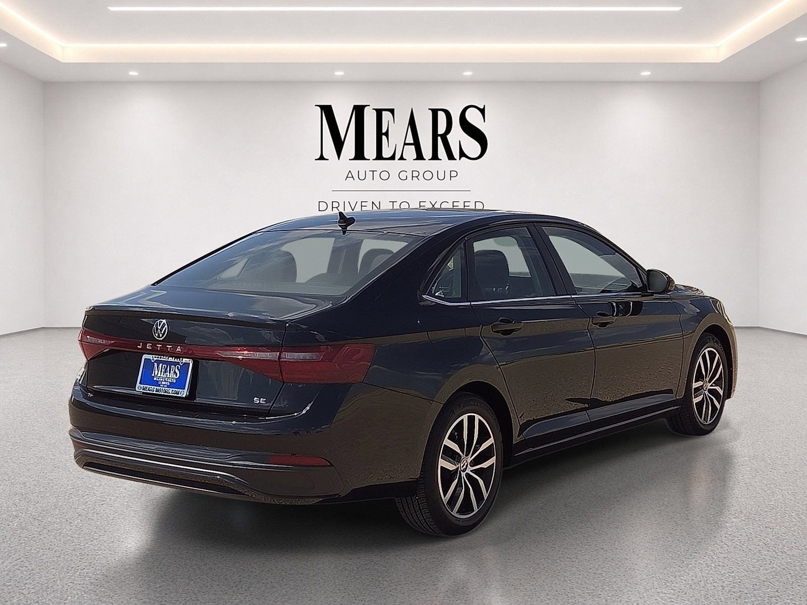 Used 2025 Volkswagen Jetta SE FWD image 5