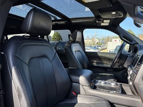 Used 2021 Ford Expedition Max Limited image 26