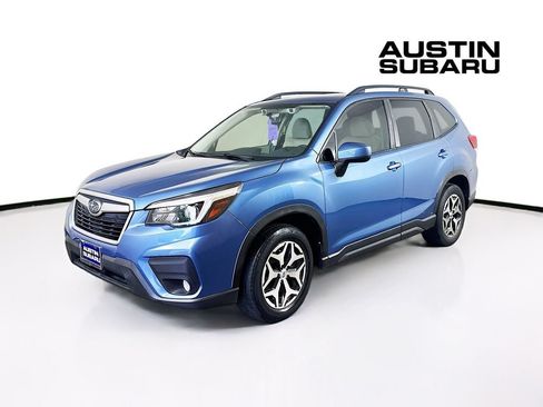 Used 2021 Subaru Forester Premium AWD/4WD image 3