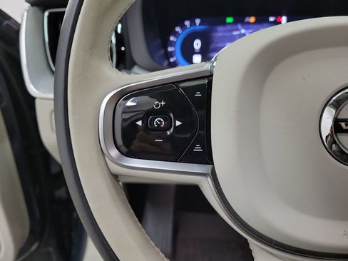 Certified 2024 Volvo XC60 T8 Plus w/ Protection Package Premier image 24