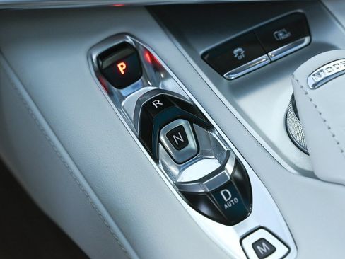 Used 2021 Chevrolet Corvette Stingray Preferred Cpe w/ Engine Appearance Package image 32