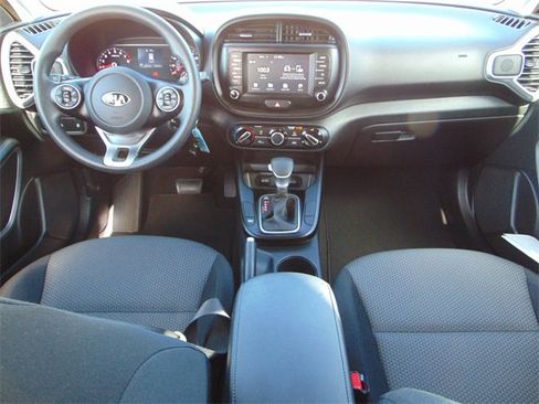 Used 2021 Kia Soul LX image 22