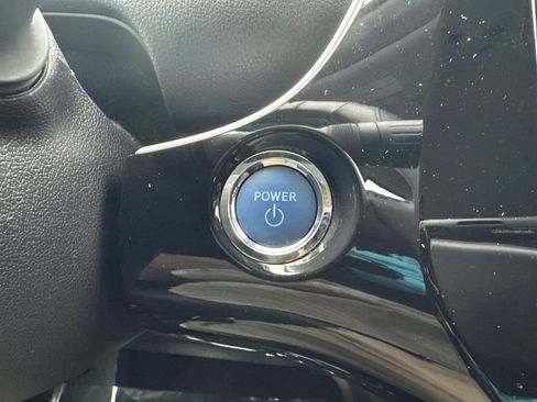 Used 2022 Toyota Prius image 33