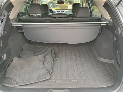 Used 2016 Subaru Outback 3.6R Limited image 18