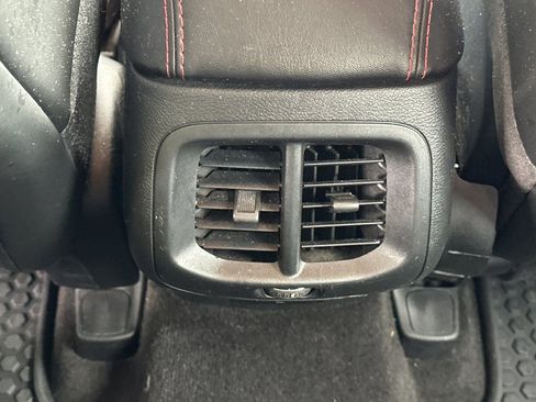 Used 2015 Jeep Cherokee Trailhawk AWD/4WD image 13
