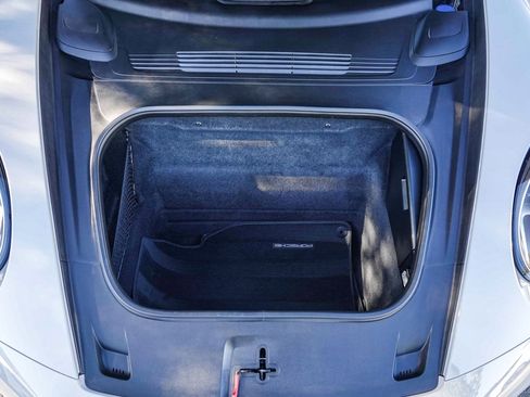 Used 2024 Porsche 911 Carrera image 33