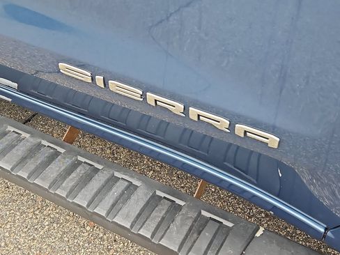 Certified 2024 GMC Sierra 1500 Pro w/ Graphite Edition AWD/4WD image 12