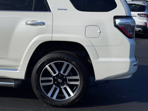 Used 2015 Toyota 4Runner Limited AWD/4WD image 41
