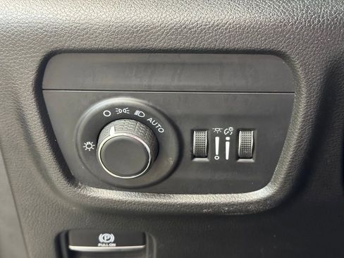 Used 2021 Jeep Grand Cherokee L Laredo AWD/4WD image 29