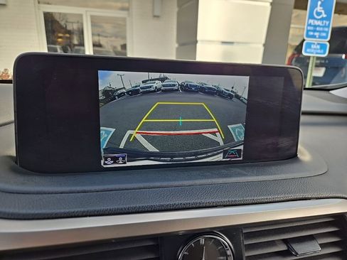 Used 2022 Lexus RX 350L Premium image 38