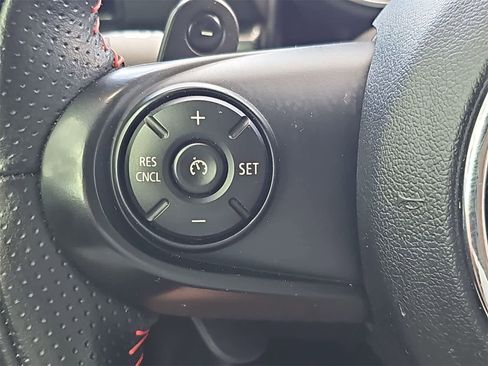 Used 2019 MINI Cooper Clubman S w/ Premium Package image 29