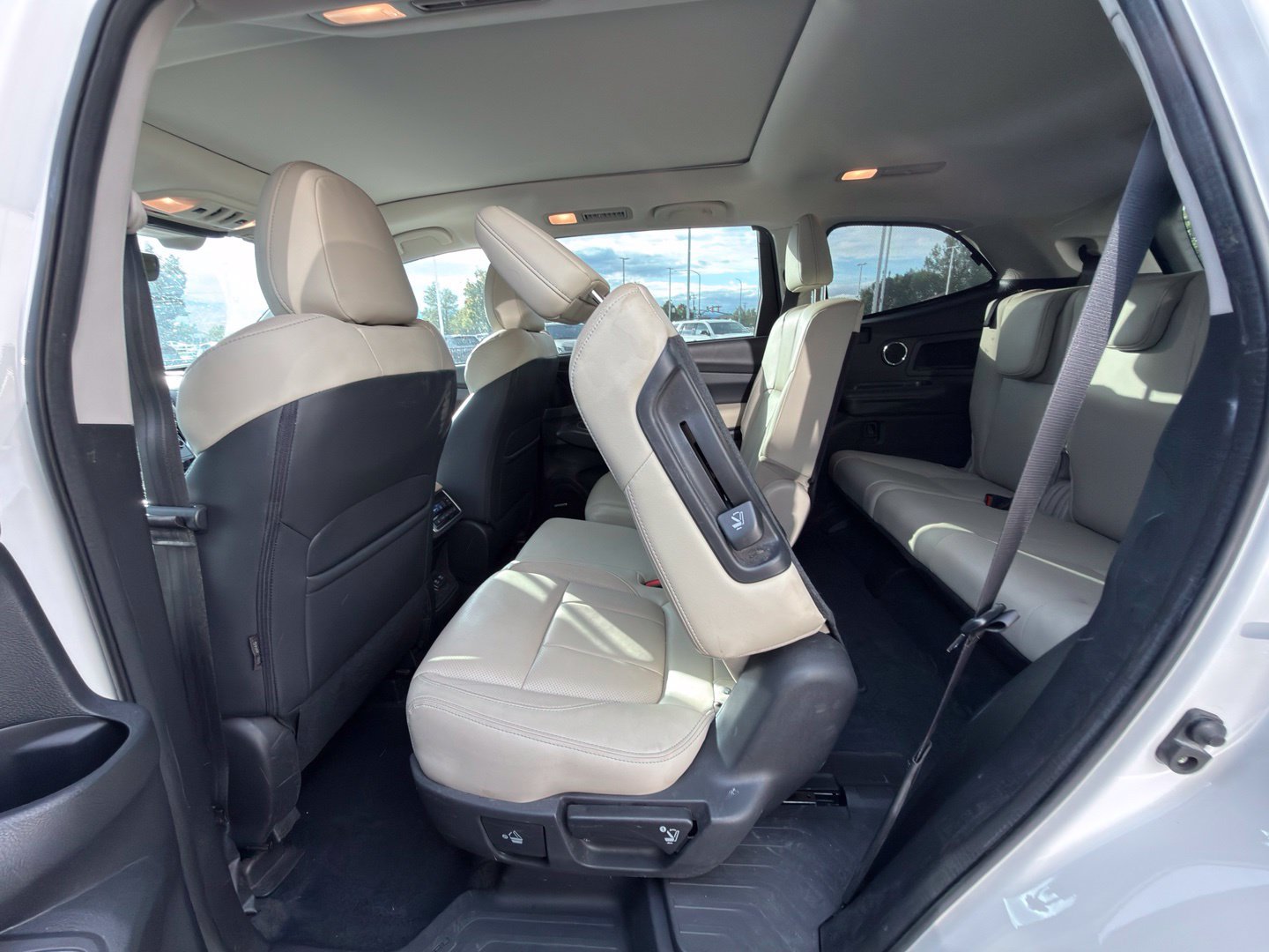 Used 2021 Subaru Ascent Limited w/ Technology Package AWD/4WD image 25