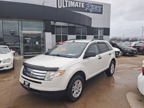 Used 2010 Ford Edge SE image 1