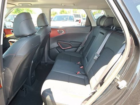 Used 2022 Kia Soul Turbo FWD image 10