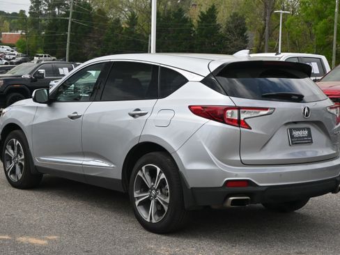 Used 2023 Acura RDX AWD w/ Advance Package image 11