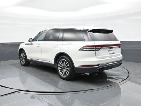 Used 2020 Lincoln Aviator Reserve w/ Class IV Trailer Tow Package image 7