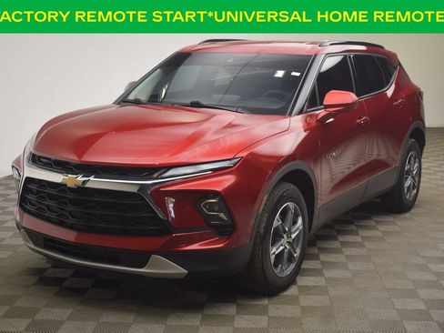 Used 2024 Chevrolet Blazer LT w/ Convenience Package FWD image 3