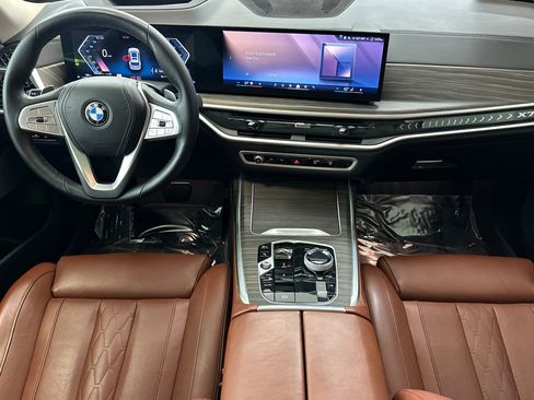 Used 2024 BMW X7 xDrive40i w/ Executive Package AWD/4WD image 29