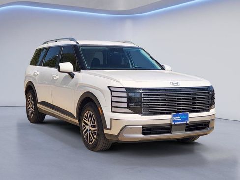 Used 2026 Hyundai Palisade SEL FWD image 3