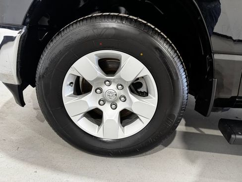 Used 2022 RAM 1500 Big Horn AWD/4WD image 10