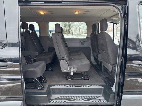 Used 2018 Ford Transit 350 XLT image 12