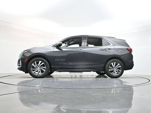 Used 2022 Chevrolet Equinox Premier FWD image 47